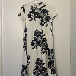 Reb & J 220 White and Black Floral Flowy Dress